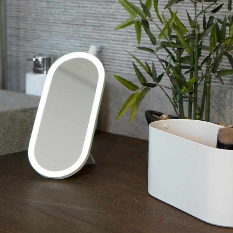 Beauty case con specchio a luce LED integrato WDLifestyle