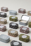 Paddywax | Candela Cherie 4,5 oz/127 g in latta stampata