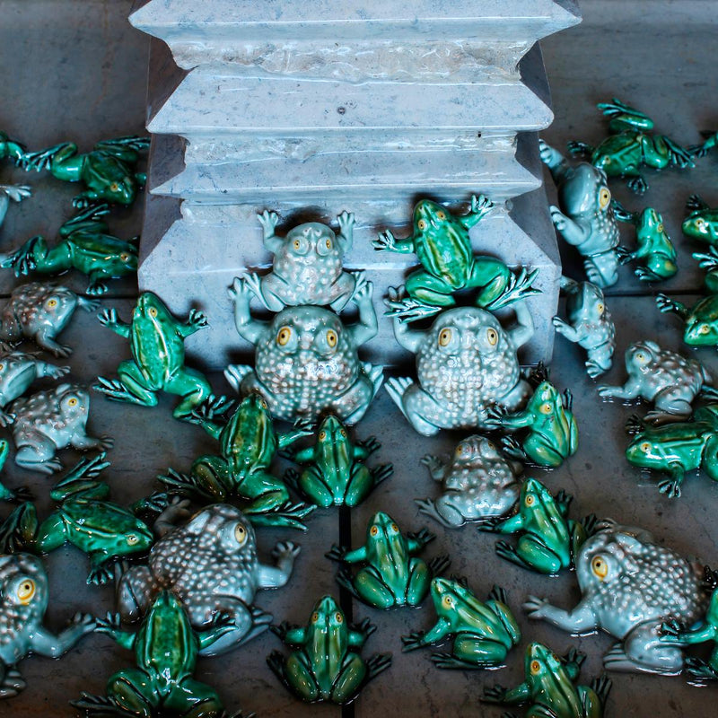 Bordallo - Pinheiro Scultura decorativa in ceramica Rana