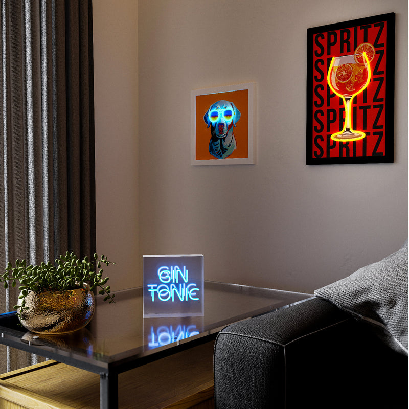 WD Lifestyle | Cornice con inserti luminosi decorata