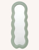 Flamingueo | Specchio Wavy Mirror Charlotte Ondulato da Parete e da Terra in tessuto