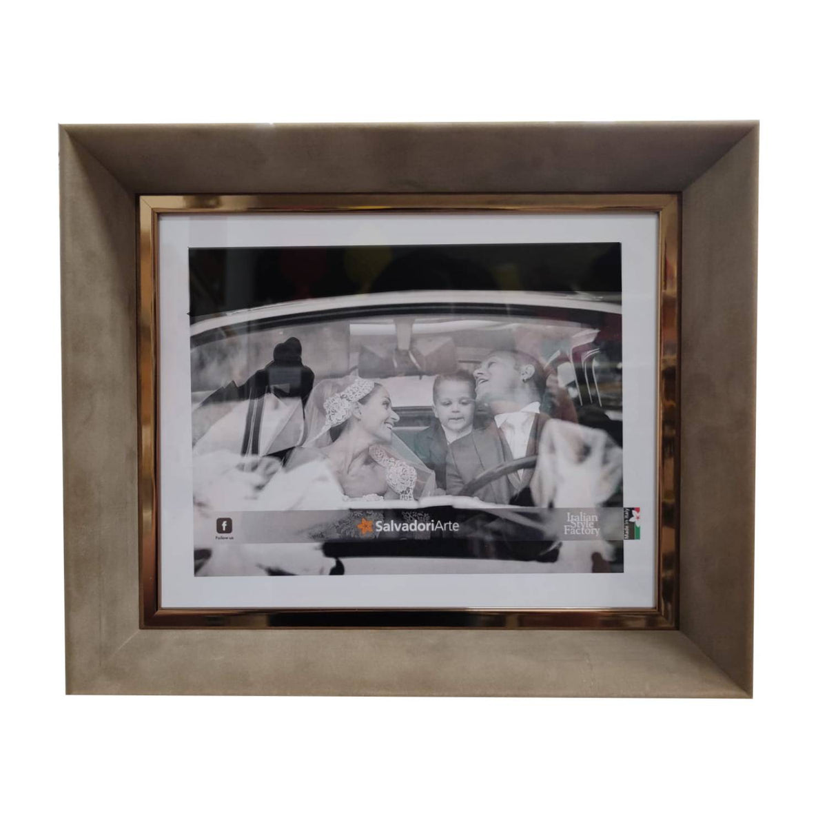 Portafoto Passion Velluto con profilo in Metallo Lucido 20x25cm