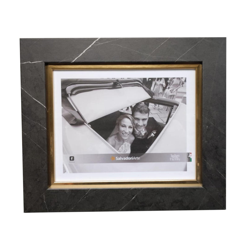 Portafoto Carrara Marmo Nero e profilo Oro 20x25cm Salvadori Cornici