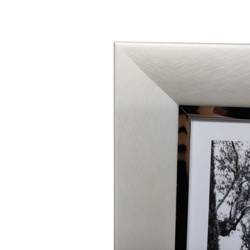 Portafoto Chic con profilo in Metallo Lucido 20x25cm Salvadori Cornici