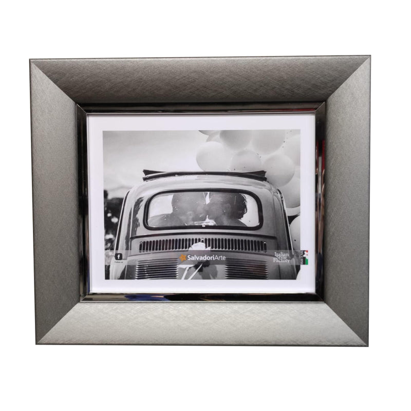 Portafoto Chic con profilo in Metallo Lucido 20x25cm Salvadori Cornici