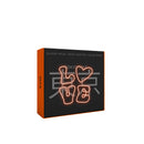 WD Lifestyle | Cornice con inserti luminosi decorata