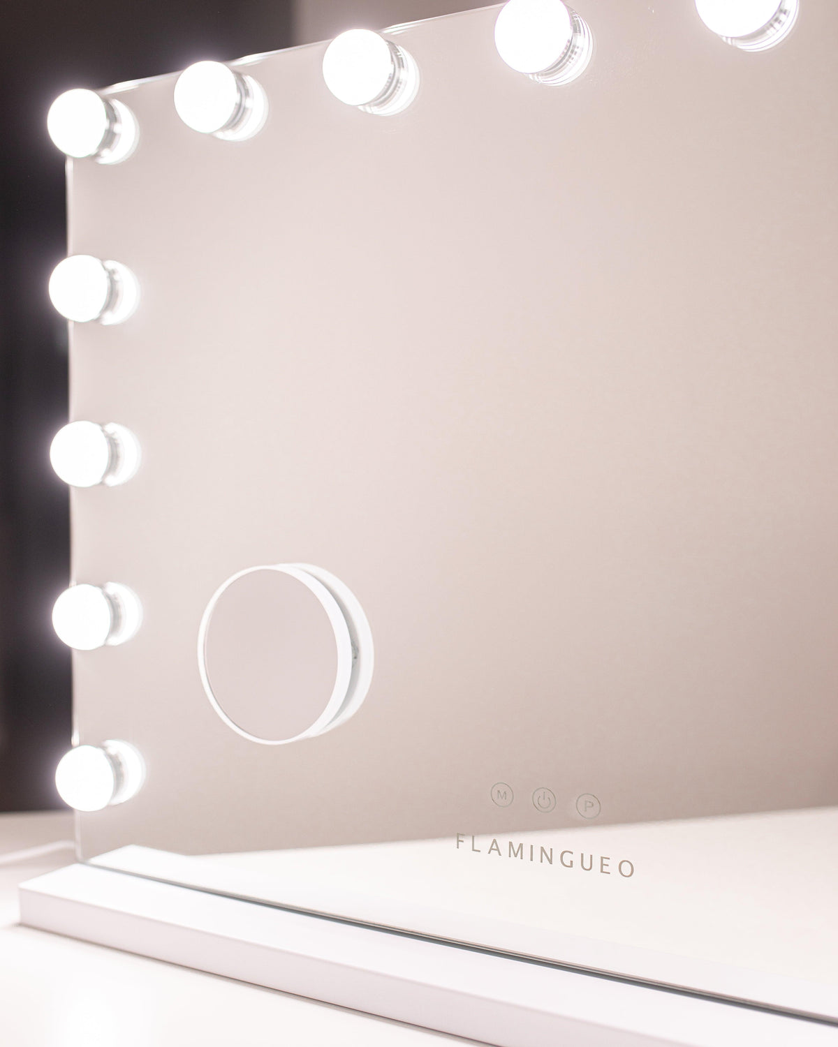 Specchio Da Trucco Con Luci LED 15x - 3 Modalità Luce Regolabile - Con Ingrandimento 5x E USB - Dorato - Foto 1