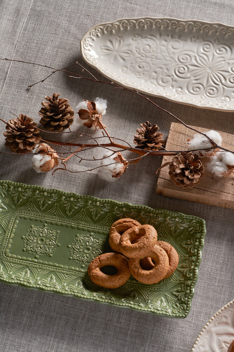 Galbiati Milano | Piatto da portata in ceramica con decori a rilievo Sibilla