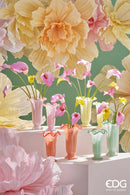 foto ambientata dei vasi con composizione