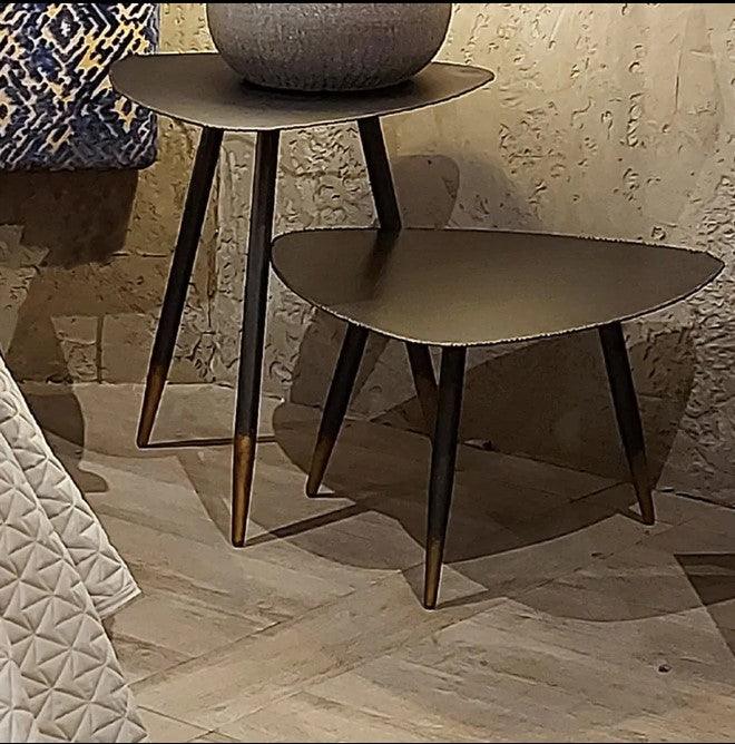 Tavolino sagomato Lifestyle in metallo By Dialma Brown