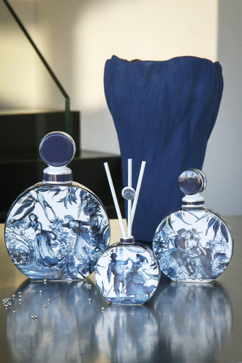 Bottiglia tonda diffusore in porcellana Collezione VERSAILLES By Baci Milano