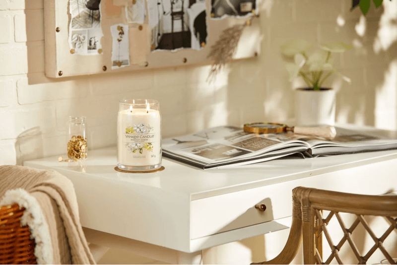 Candela Profumata Midnight Jasmine Yankee Candle