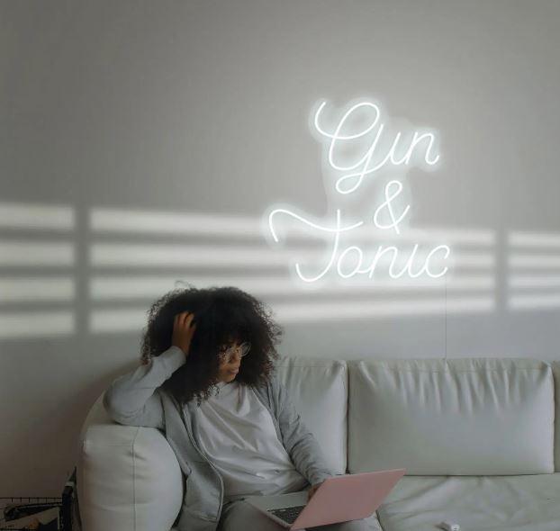 Insegna luminosa LED Medium Gin & Tonic Candyschock